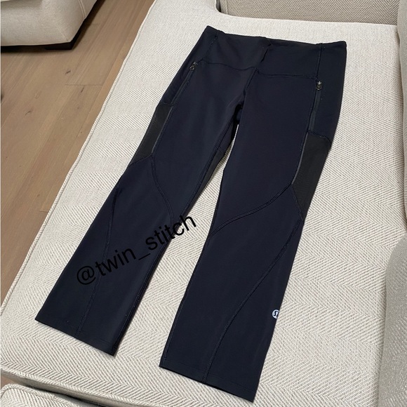 Lululemon Rush Hour 21” Crop - Picture 7 of 12